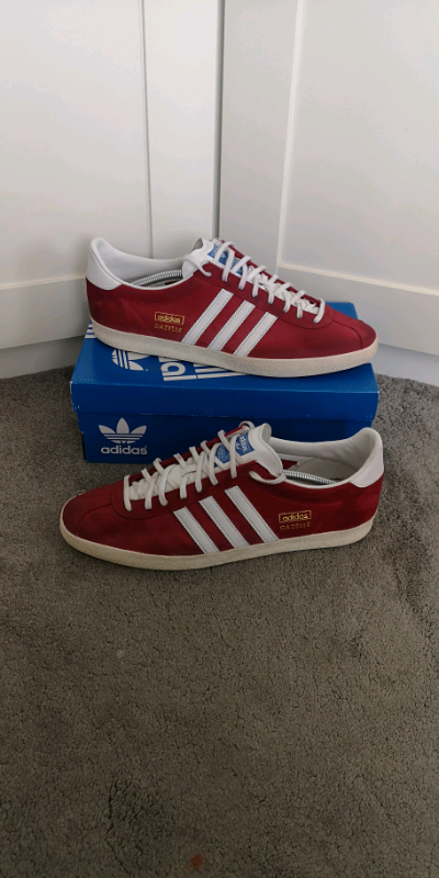 adidas gazelle og red